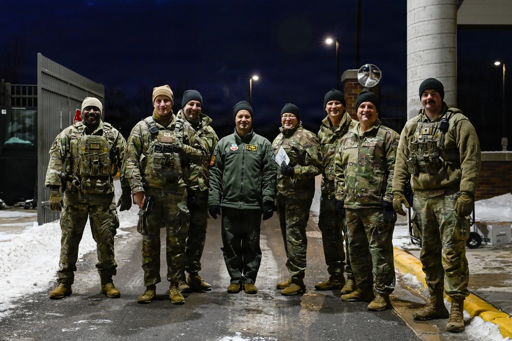 Holiday Cards for Heroes