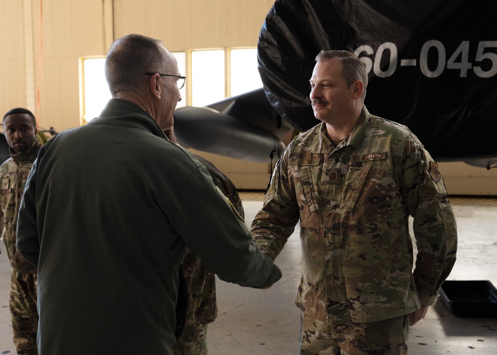 Lt. Gen. Healy visits Barksdale, underscores reserve bomber readiness