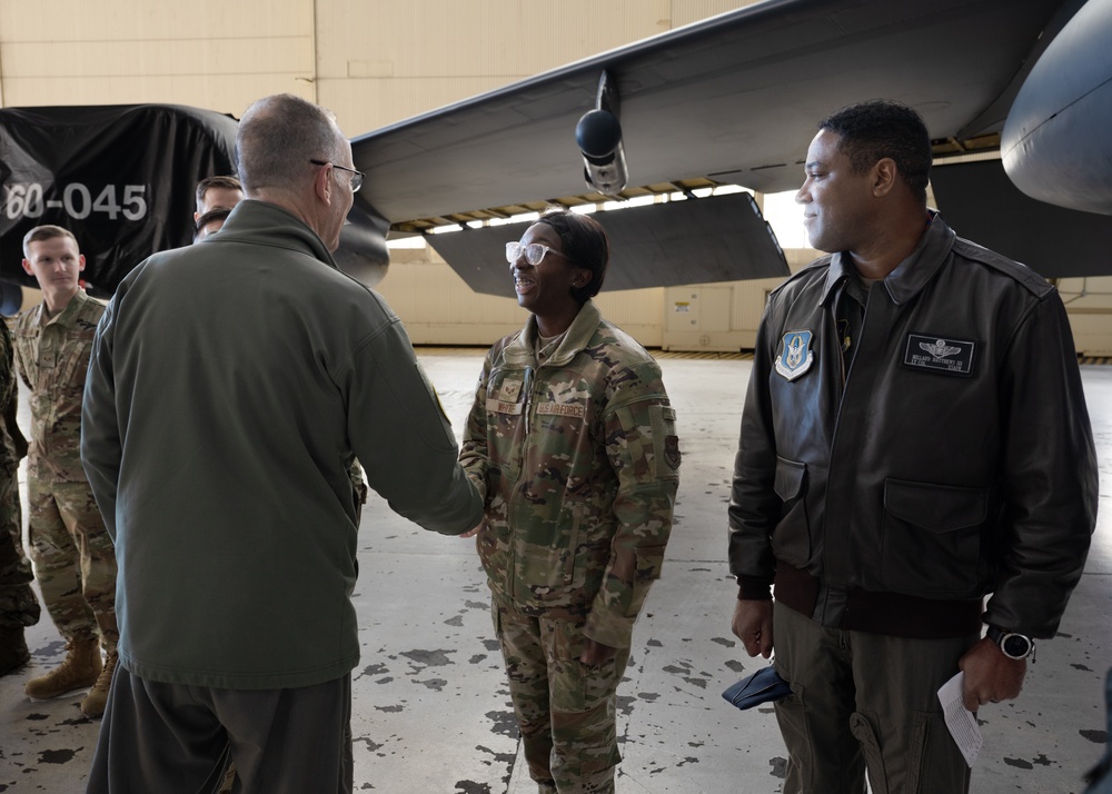 Lt. Gen. Healy visits Barksdale, underscores reserve bomber readiness