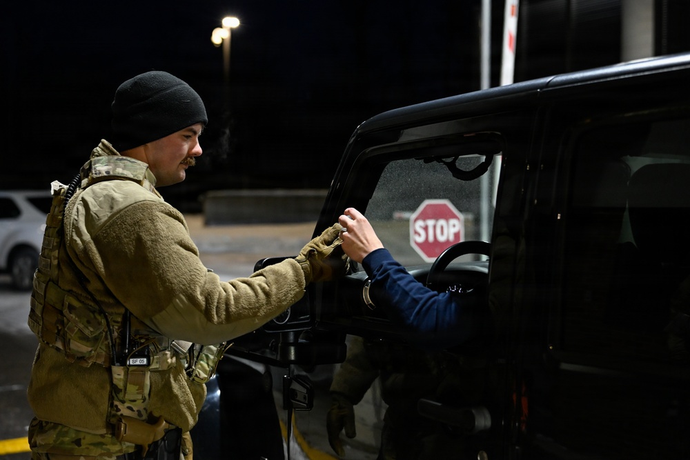 Holiday Cards for Heroes