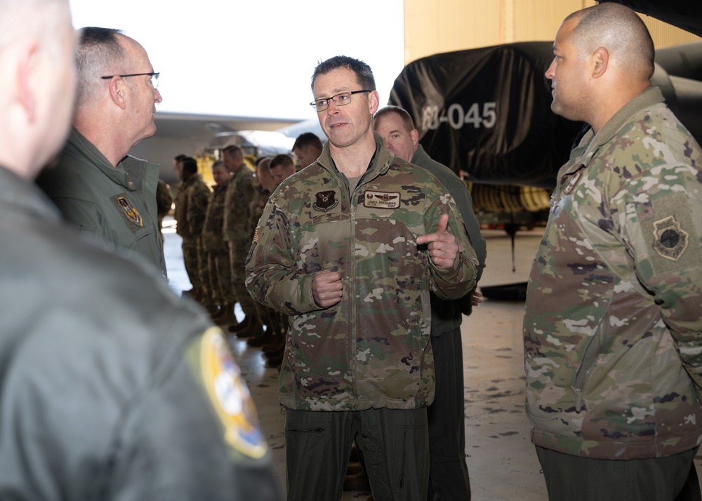 Lt. Gen. Healy visits Barksdale, underscores reserve bomber readiness