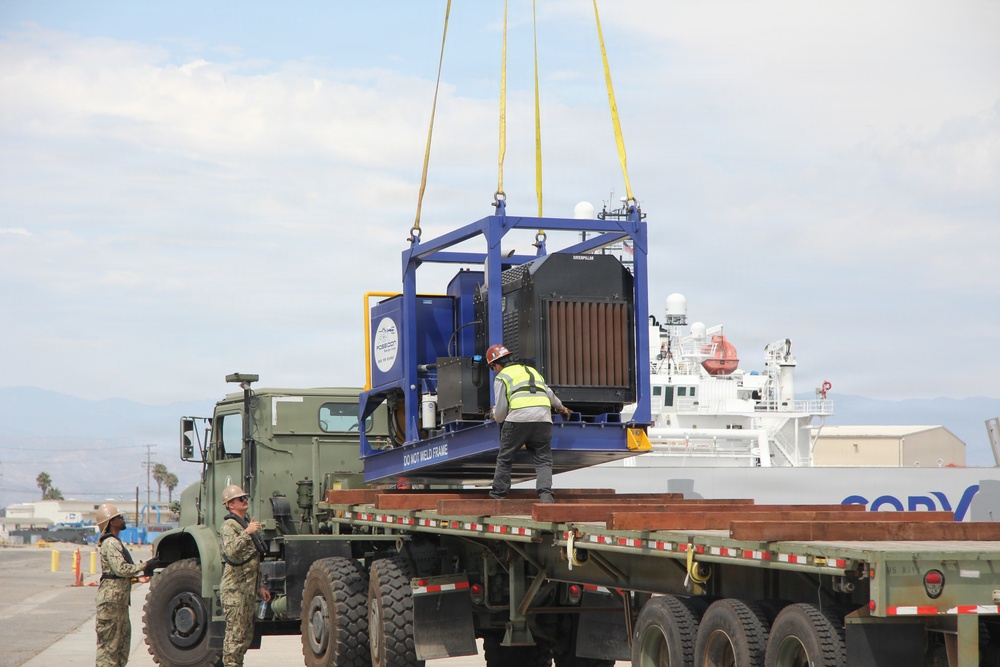 NAVFAC EXWC Tests, Evaluates Modular Barge System for Warfighter Needs