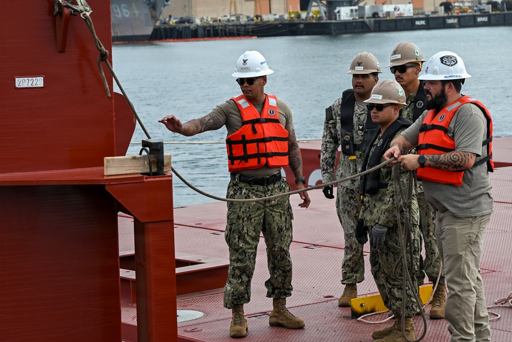 NAVFAC EXWC Tests, Evaluates Modular Barge System for Warfighter Needs