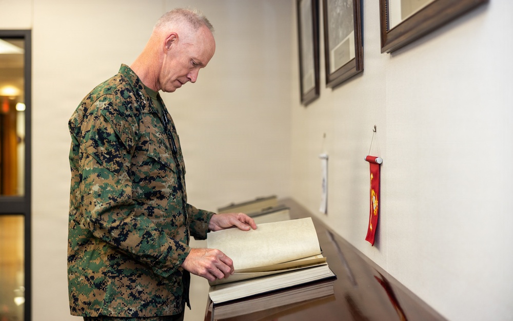 MARFORPAC Commander meets with key US-ROK leaders