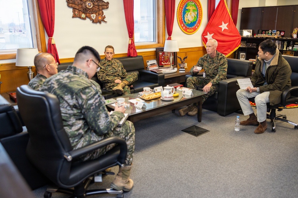 MARFORPAC Commander meets with key US-ROK leaders
