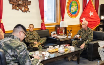 MARFORPAC Commander meets with key US-ROK leaders