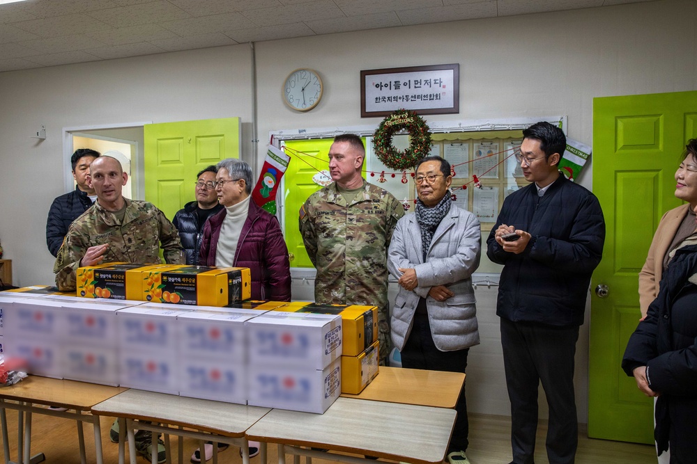 A Heartwarming Holiday Visit with Our Community!