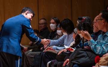 PACAF Band spreads holiday cheer through music