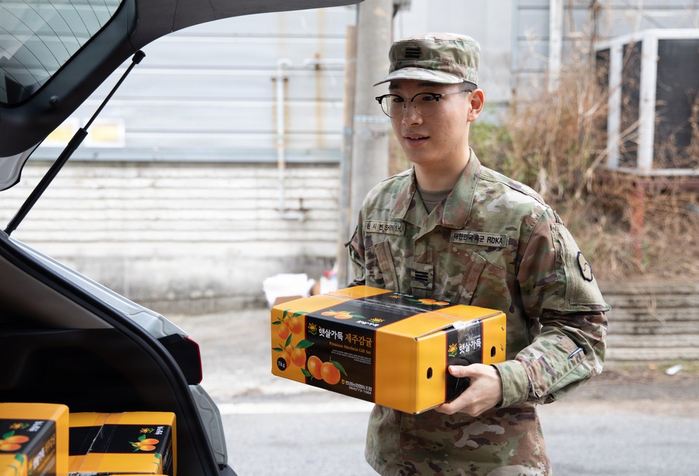 A Heartwarming Holiday Visit with Our Community!