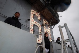 USS Nimitz Returns to Home Port
