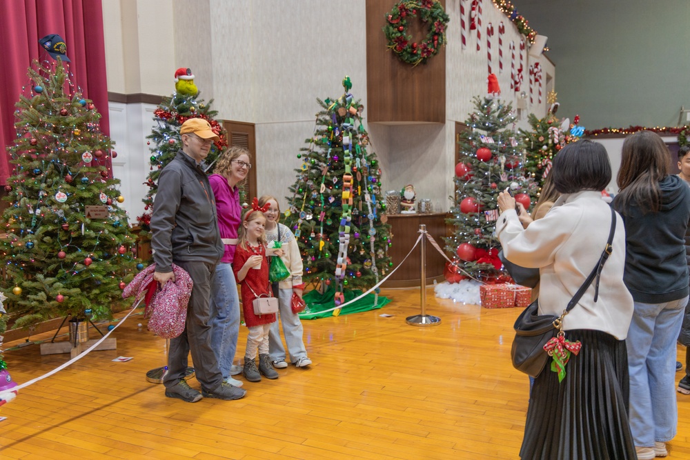 CFAY MWR Hosts Festival of Trees