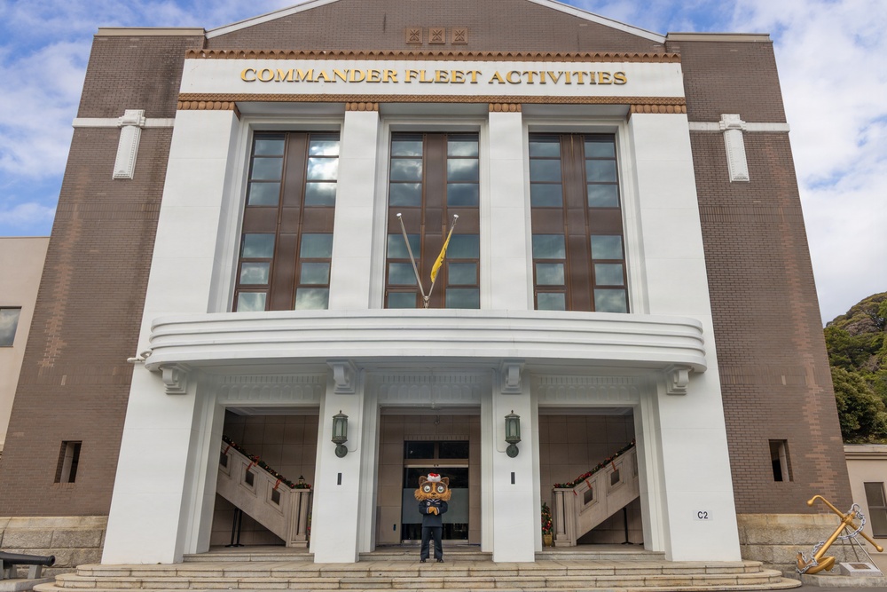 CFAY MWR Hosts Festival of Trees