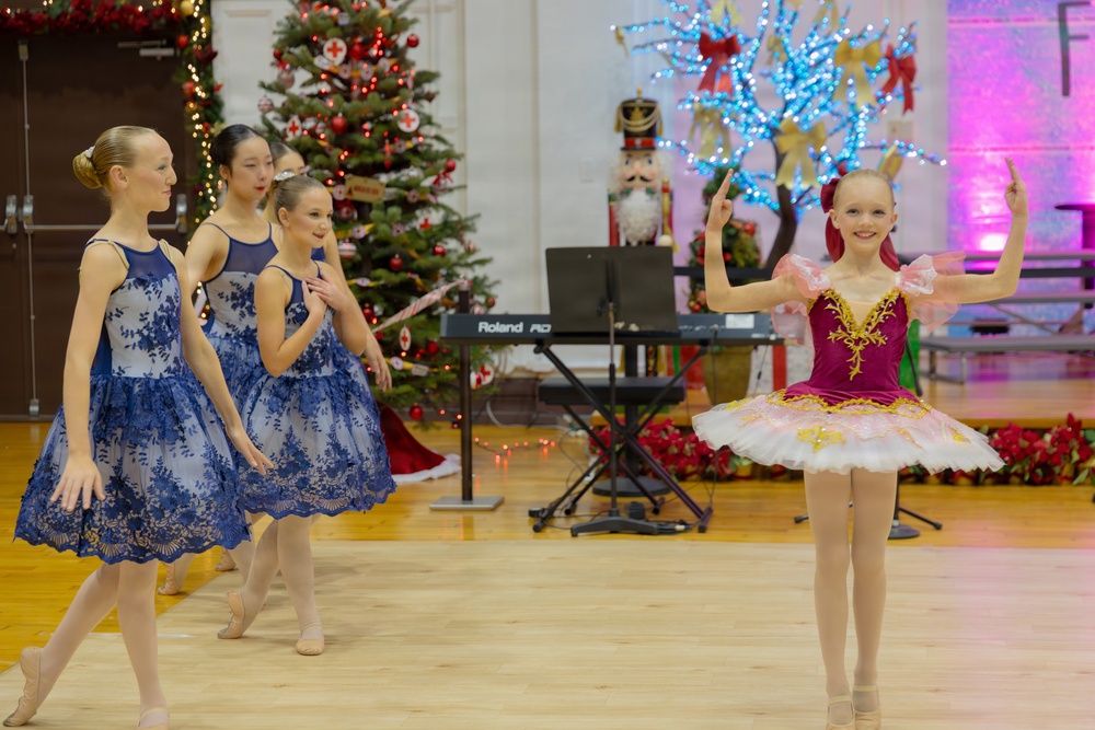 CFAY MWR Hosts Festival of Trees