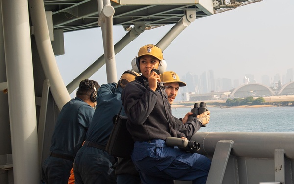 USS Essex (LHD 2) conducts sea and anchor as it returns to Naval Base San Diego