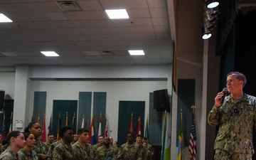 CNREURAFCENT Visits NSA Bahrain