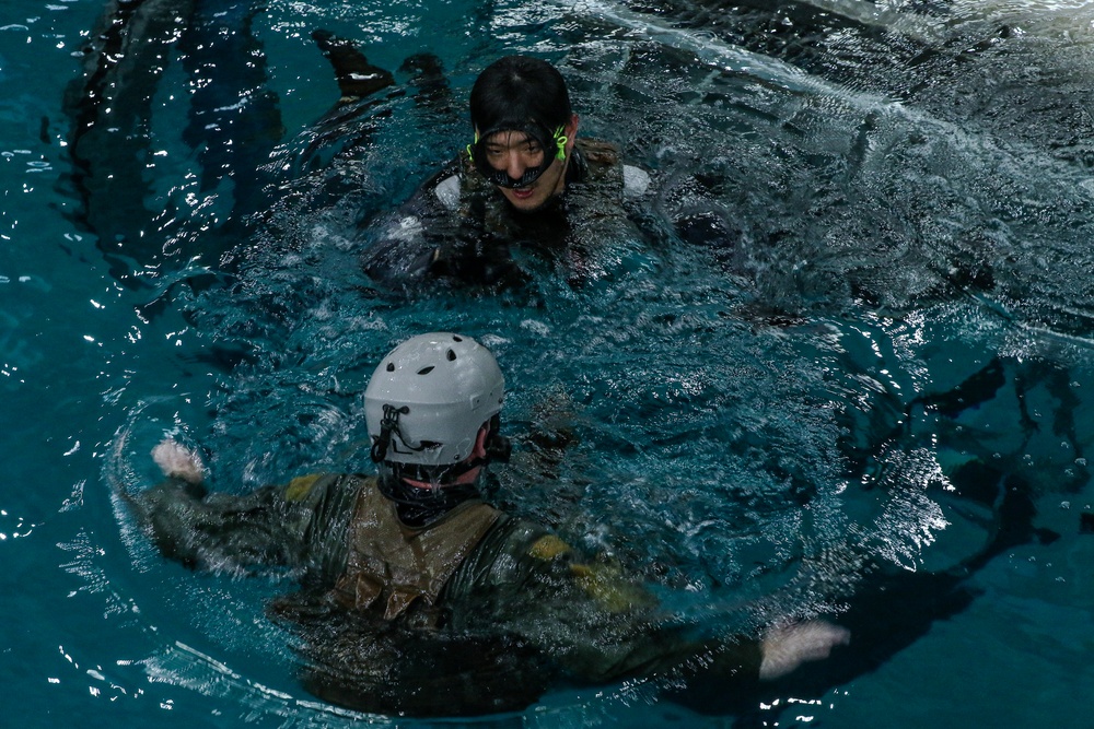 4-2 AB Helicopter Underwater Egress and Overwater Training