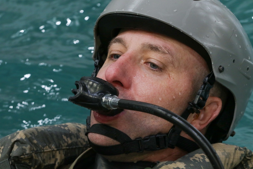 4-2 AB Helicopter Underwater Egress and Overwater Training