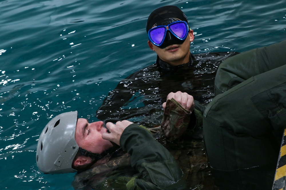 4-2 AB Helicopter Underwater Egress and Overwater Training