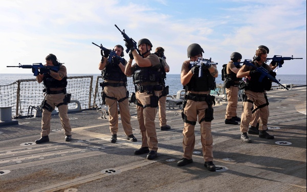 USS Roosevelt (DDG 80) Conducts VBSS Drills in the Gulf of Oman