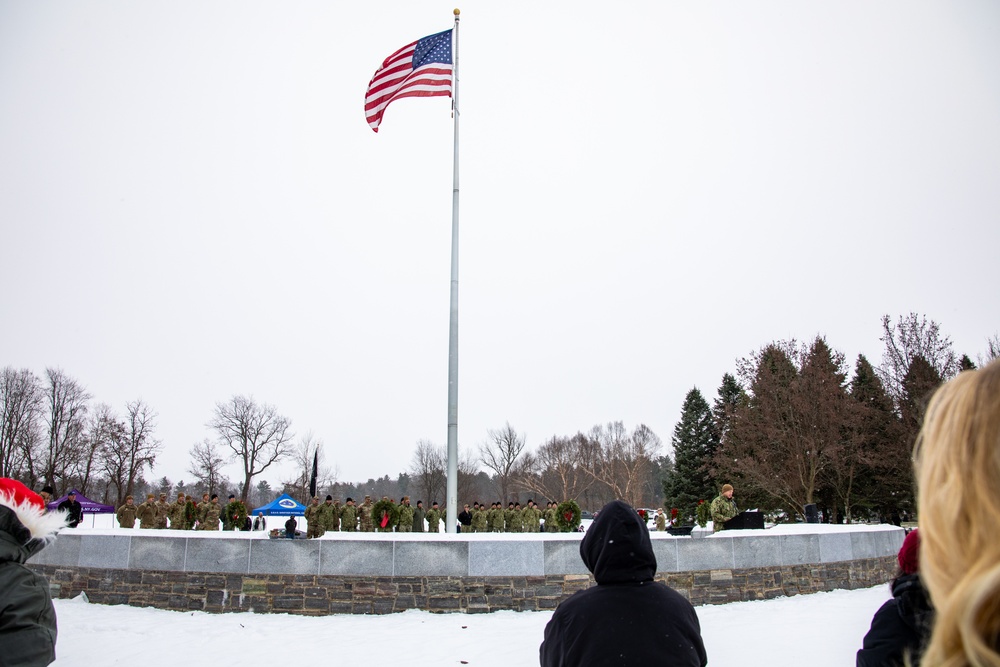 NY guard and reserve honor veterans at Wreaths Across America