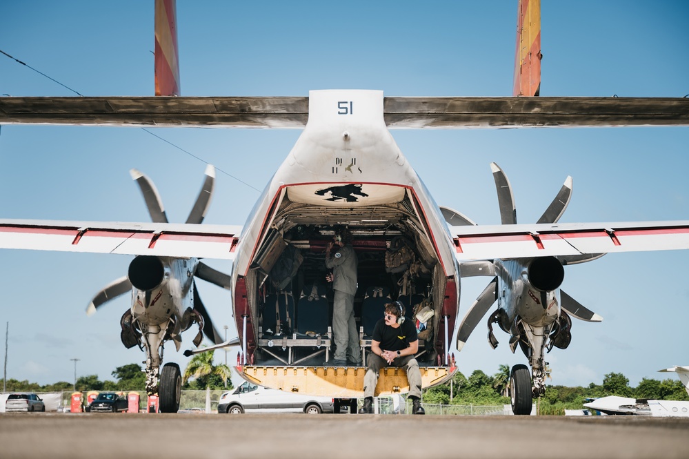 Navy C-2 Greyhounds Land in Puerto Rico