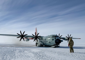 LC-130 at South Pole Station