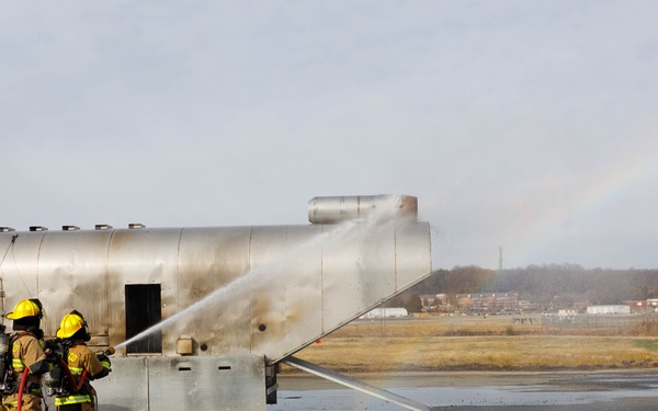 Marine Corps Air Facility Quantico conducts Aircraft Rescue and Firefighting Training Fires