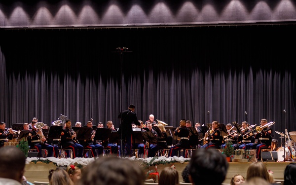 2025 Quantico Marine Band Holiday Concert