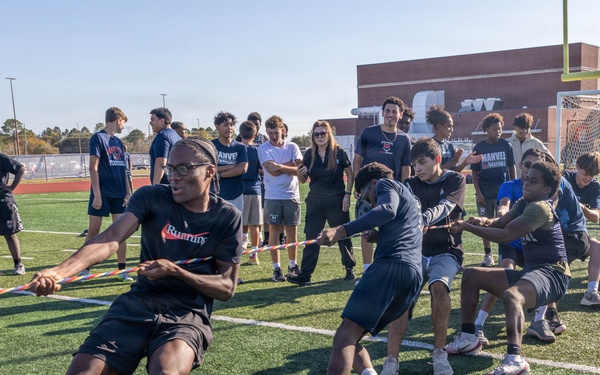 Glazier Clinics visits Manvel High School