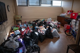 Arnold AFB team rallies to provide Christmas gifts for more than 100 local children