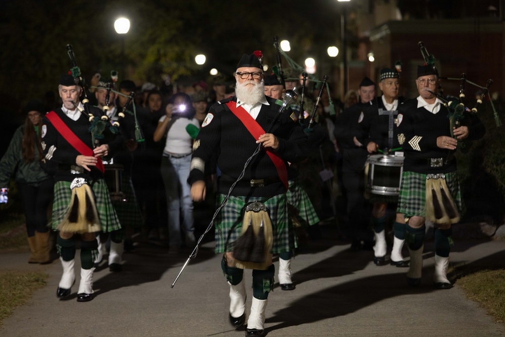 McGuires Pipe Band Plays Carols at NAS Pensacola