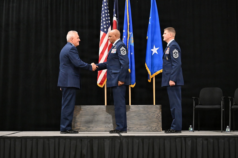 Ohio Air National Guard conducts state command chief change of authority ceremony