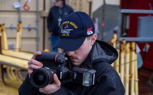 USS Nimitz (CVN 68) Returns to Homeport after 9 Month Deployment