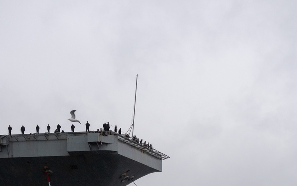 USS Nimitz (CVN 68) Returns to Homeport after 9 Month Deployment