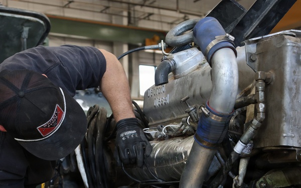 U.S. Fielding Operations Team Assists 1st Armored Brigade Combat Team Equipment Readiness