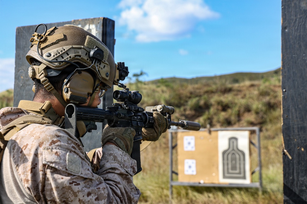 22nd MEU(SOC) | Short Bay Range in Camp Santiago During Deployment
