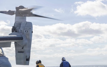 USS Kearsarge Conducts Osprey Flight Operations