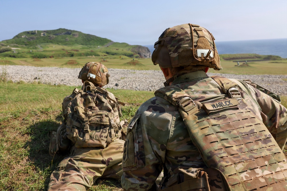 95th Combat Engineer Company - Infantry conduct live fire exercise