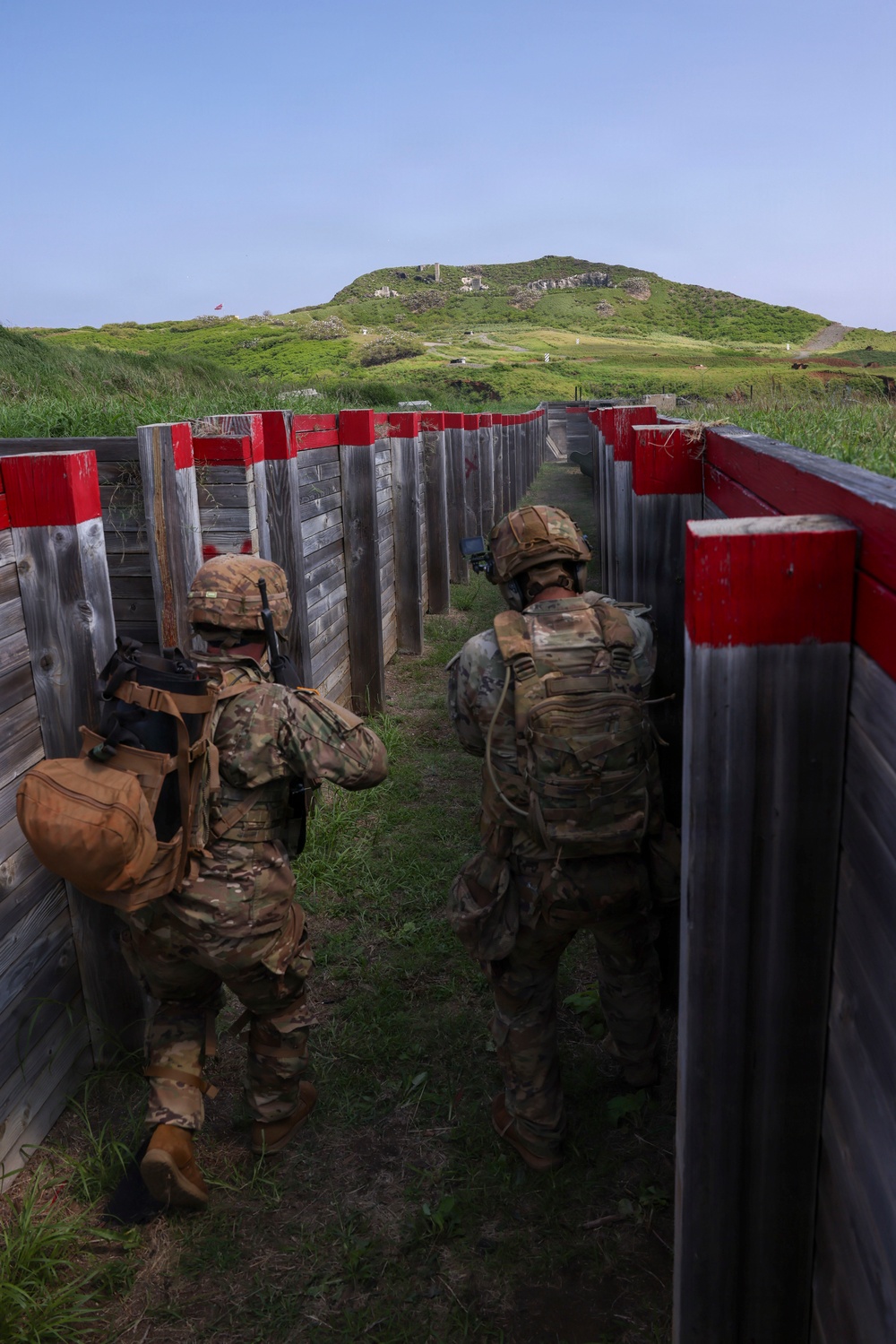 95th Combat Engineer Company - Infantry conduct live fire exercise