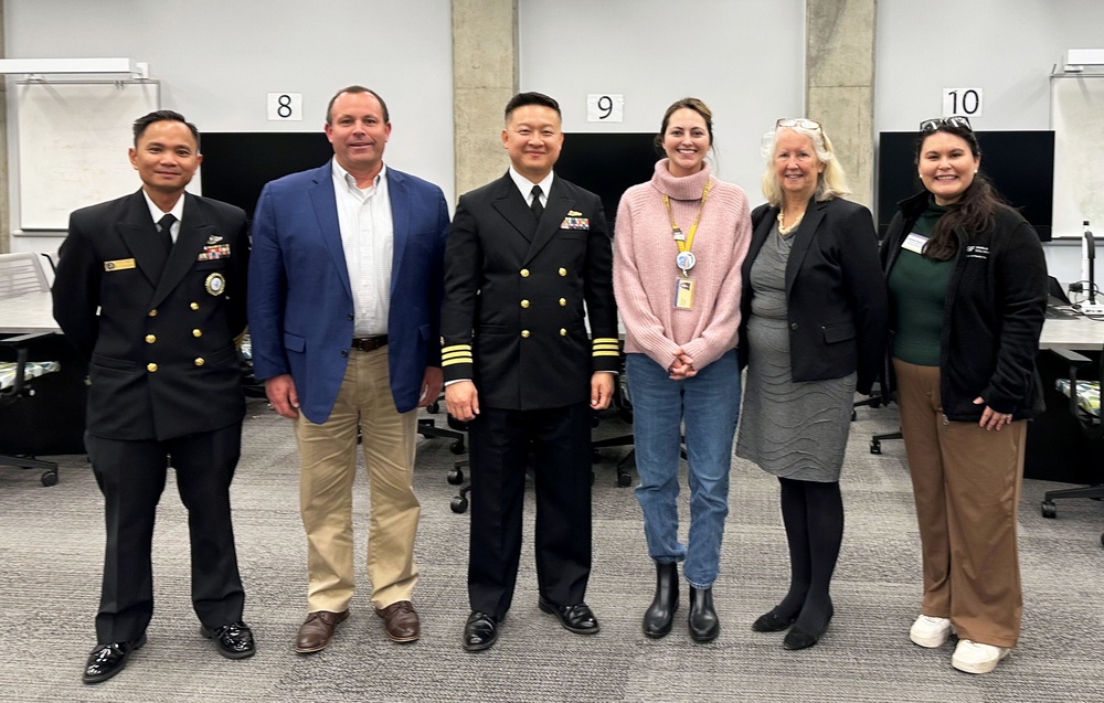 Navy doctor inspires UC Merced students with insights on Navy Medicine opportunities