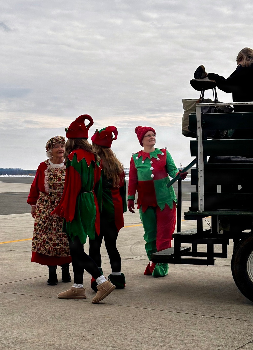 Holiday Magic Brings Together Army and Air National Guard Members and Families