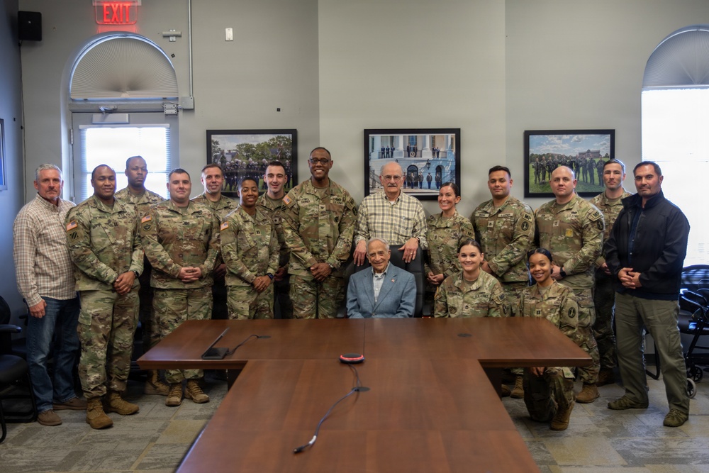 Retired U.S. Army Col. Frank Cohn visits JTF-NCR/USAMDW