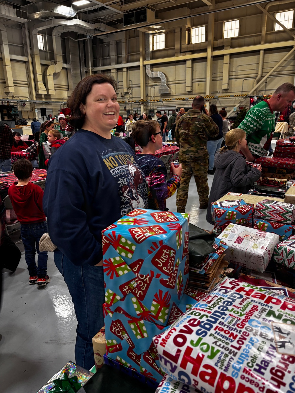 Holiday Magic Brings Together Army and Air National Guard Members and Families