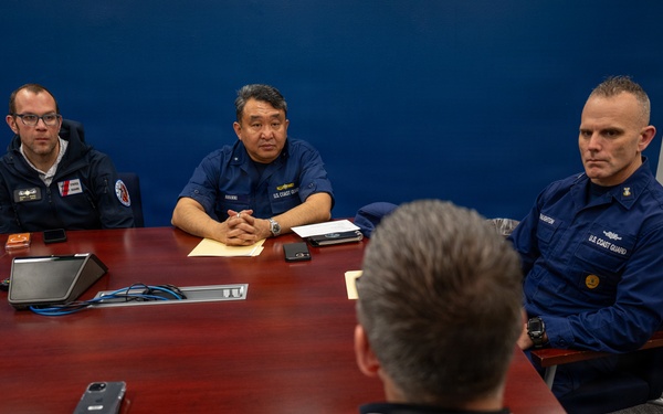 Rear Adm. Avanni visits FEMA Region 10 during flood response