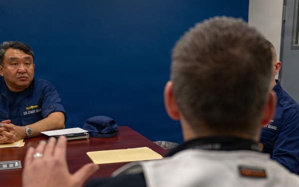 Rear Adm. Avanni visits FEMA Region 10 during flood response