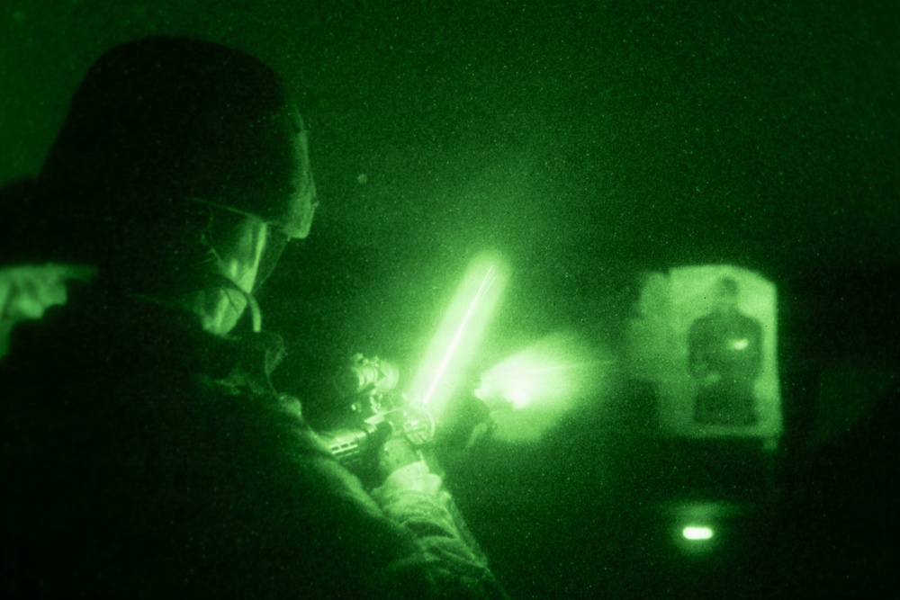 Combat Logistics Battalion 22 Conducts Marine Corps Rifle Qualification Tables 3-6 Range during Field Exercise