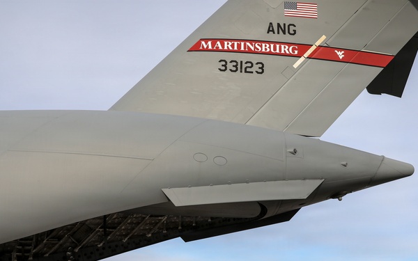 National leaders observe dignified transfer of Iowa National Guardsmen killed in Syria