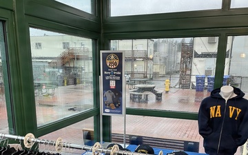 NEX Bremerton Welcomes Home USS Nimitz Sailors