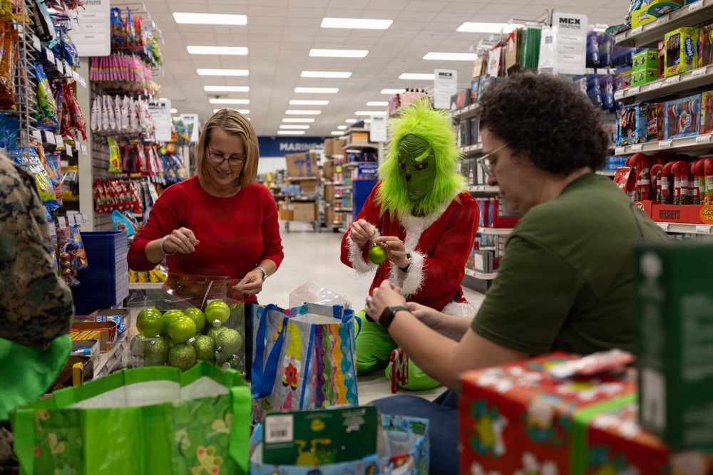 MCAS Beaufort Festival of Trees competition