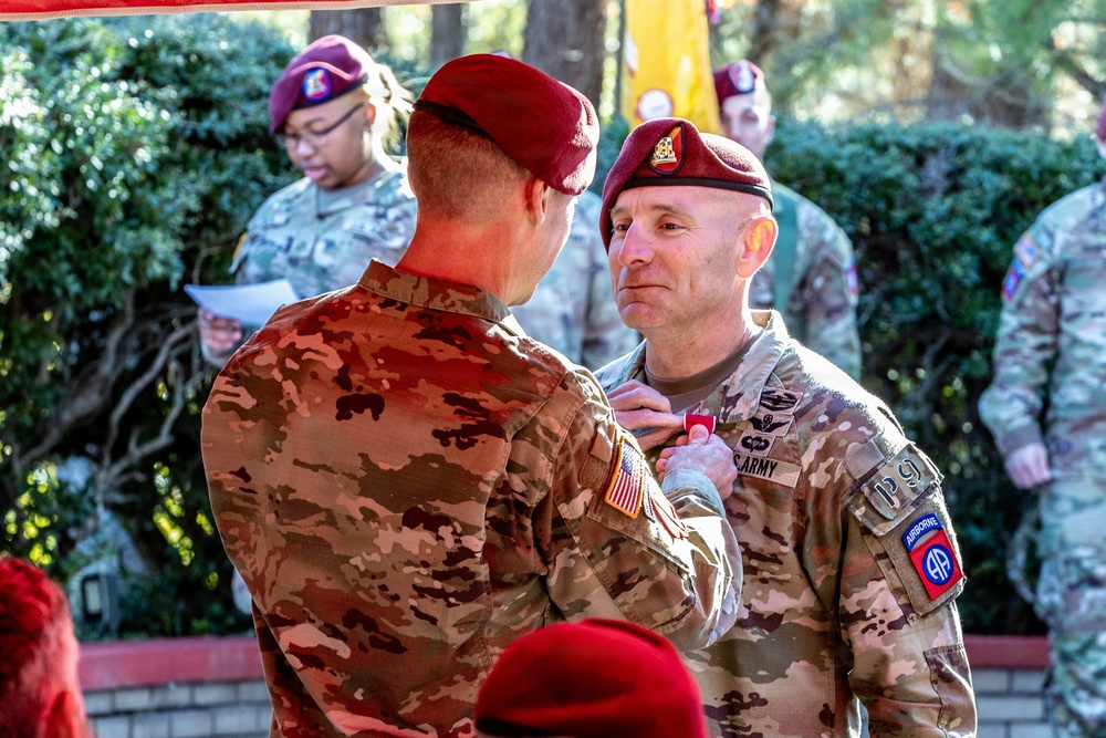 Command Sgt. Maj. Journigan receives award before ceremony